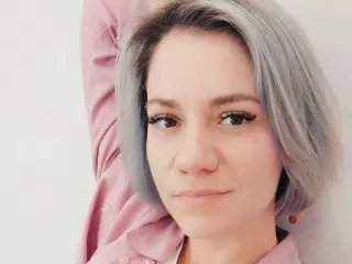 Offline MariaStonee on Streamate