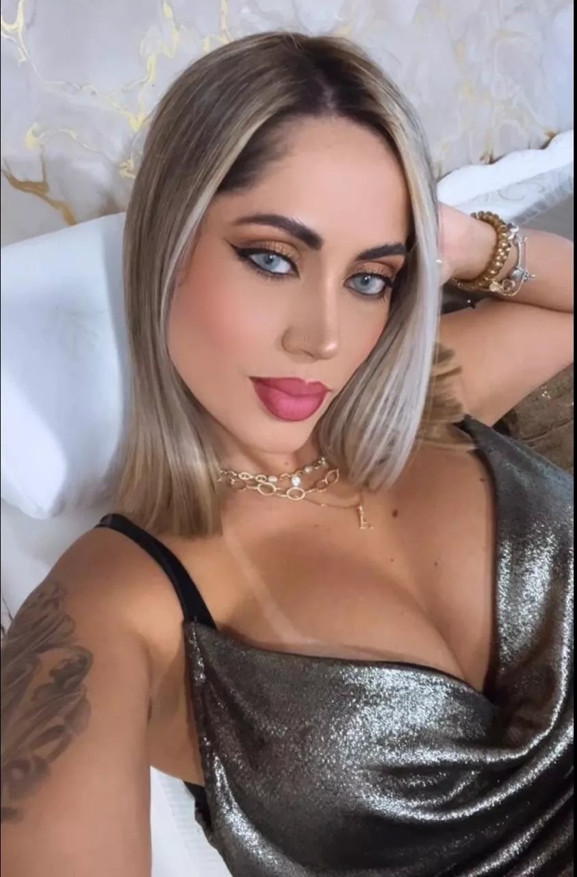 Offline MeganClarck on Streamate