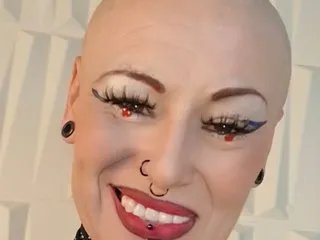 Offline SandyyRose on Streamate