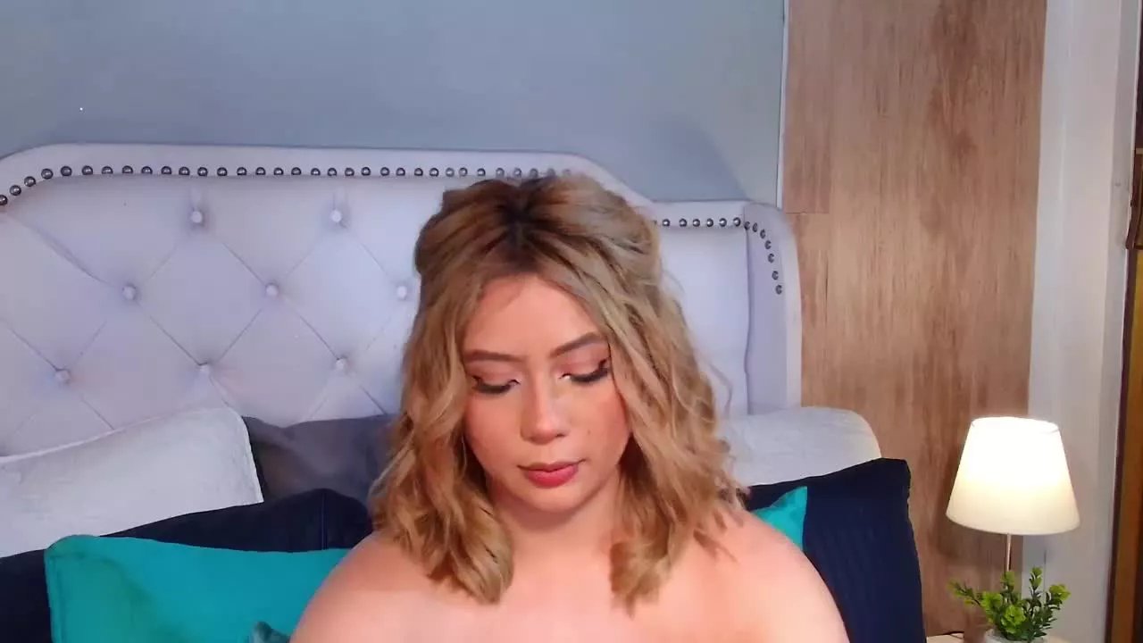 Offline Abygail_Hills on Streamray