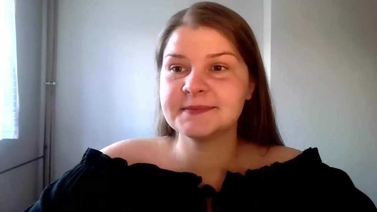 CarolineHeart on Streamray 