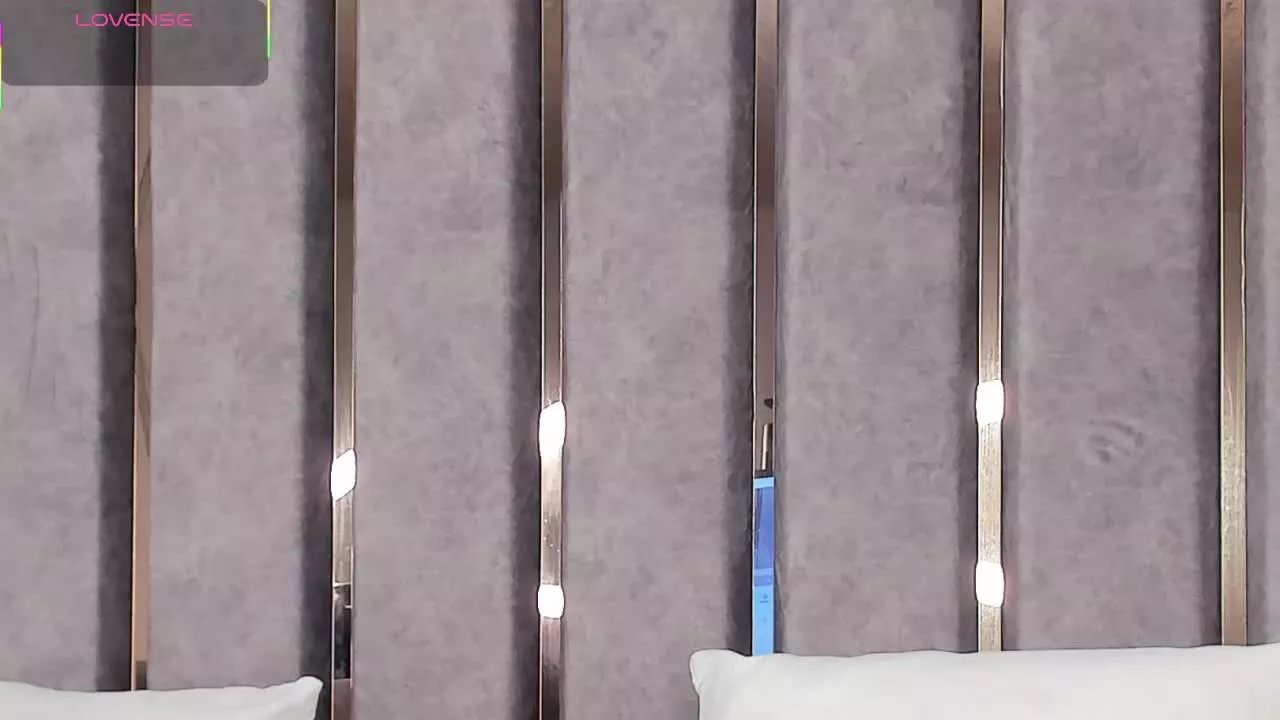 Offline EmilyCarson on Streamray