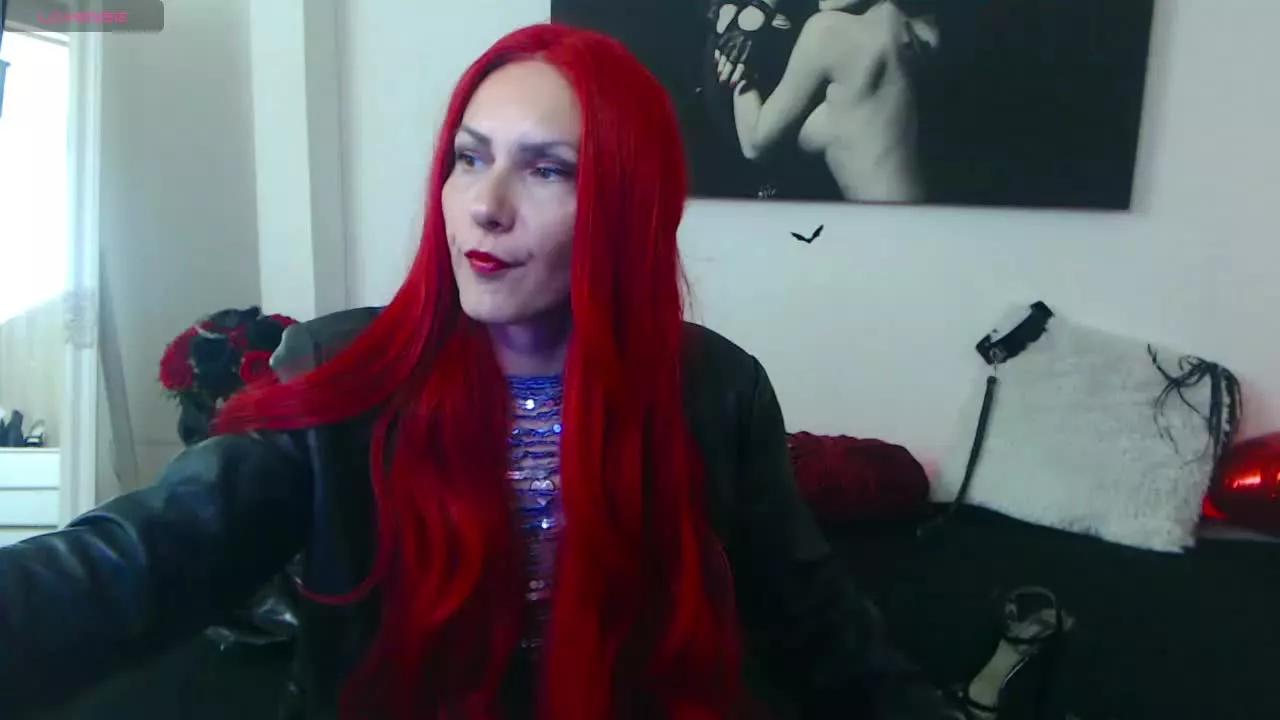 EvelynQueen on Streamray 