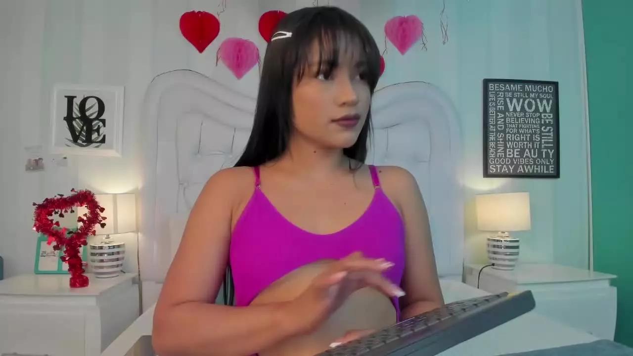 KendallStonee on Streamray 