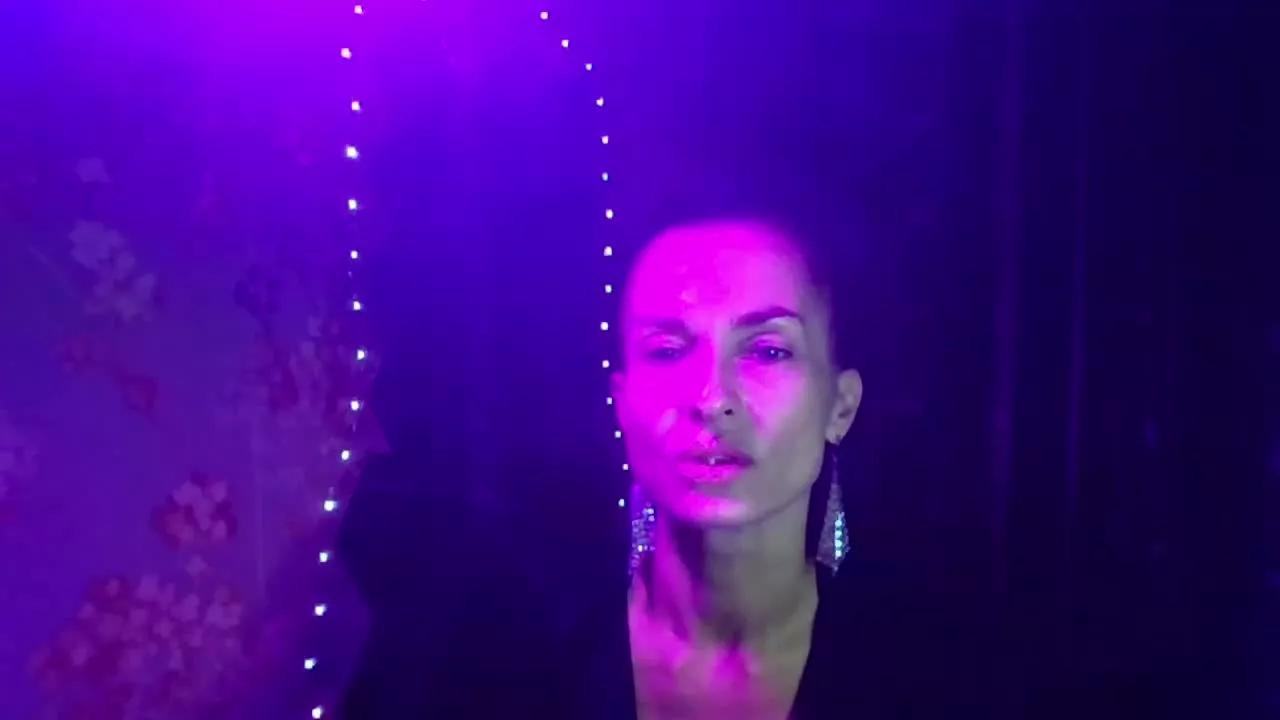 KristinAmazing on Streamray 