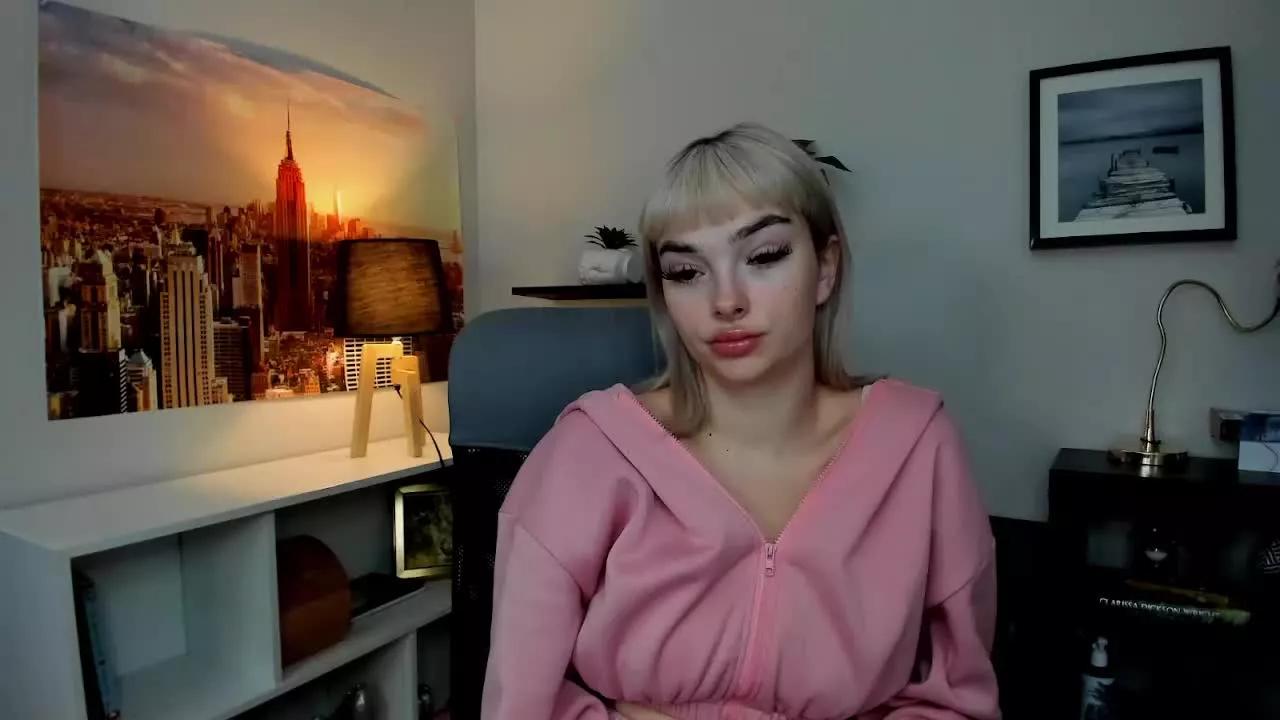 PollyDesire on Streamray 