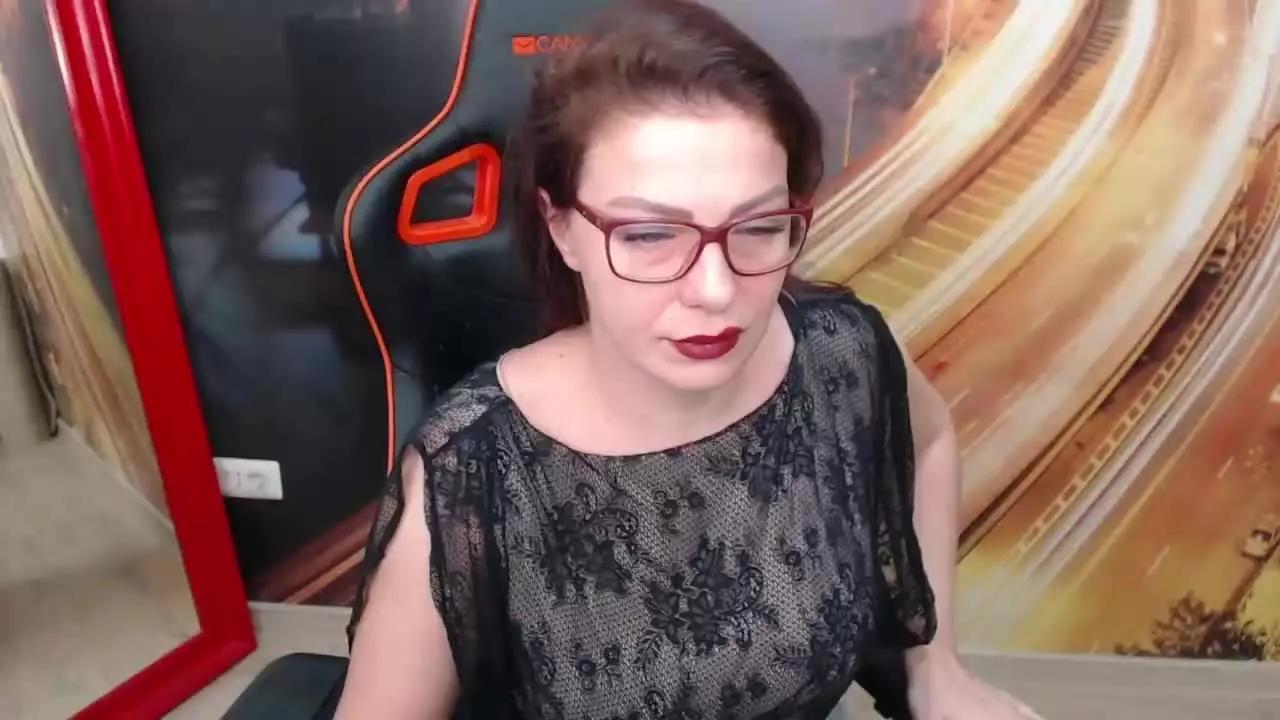 Queen_Natasha on Streamray 