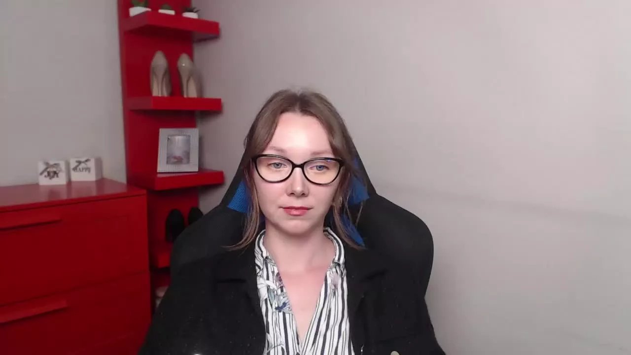 Offline ZOEcute on Streamray