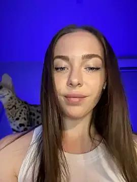 -SweetDi- on StripChat