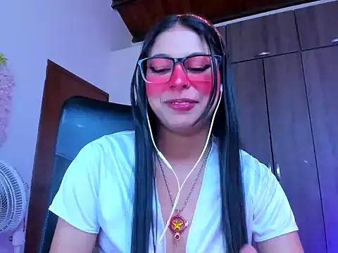 _ALLYSON18_ on StripChat 
