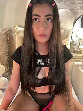 Private _MadiLee_ on StripChat