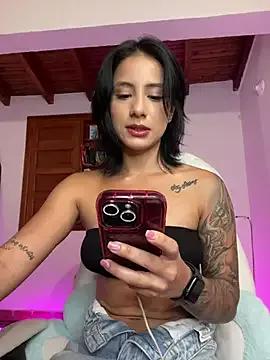 Ale_Lewis on StripChat