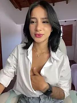 Ale_Lewis on StripChat