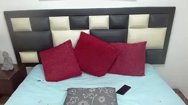 Alexa_blossom12 on StripChat