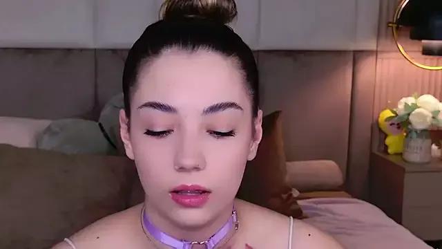 Alice_Deleon on StripChat 