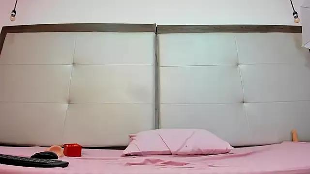 Alisson_Freckles on StripChat 