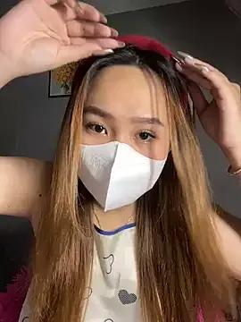 Freechat Almira6868 on StripChat