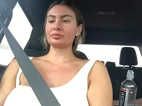 Alyssa_rhoades on StripChat