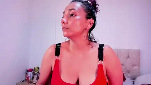 amber_demons2021 on StripChat