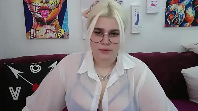 Amber_Monro on StripChat