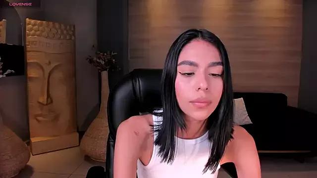 AprilStone_ on StripChat 