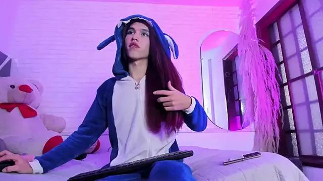 ashley_moss on StripChat