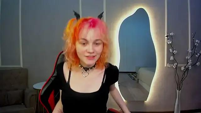 Awawrin on StripChat