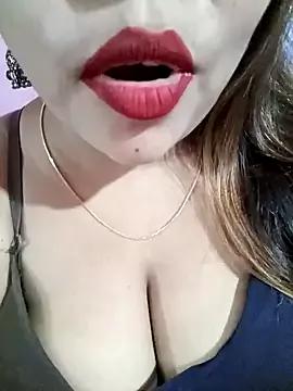 Beautyy38 on StripChat
