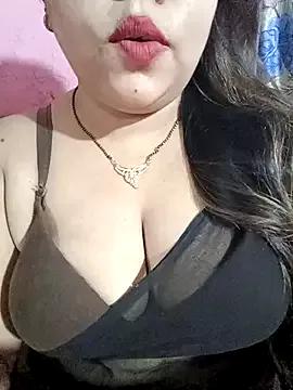 Beautyy38 on StripChat