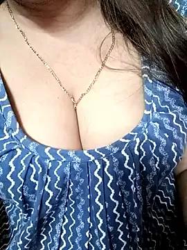 Beautyy38 on StripChat