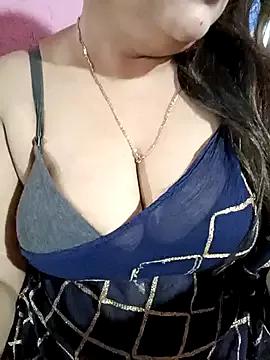 Beautyy38 on StripChat