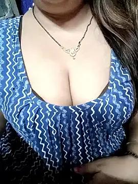 Beautyy38 on StripChat