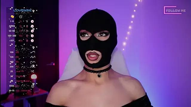 Freechat Bigfemblue on StripChat