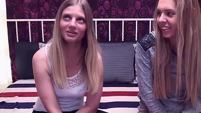 Freechat BlondeWitches on StripChat