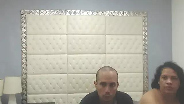 Candy_and_Jh0n on StripChat 