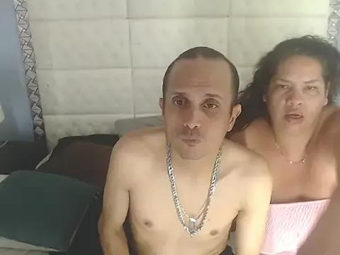 Candy_and_Jh0n on StripChat 