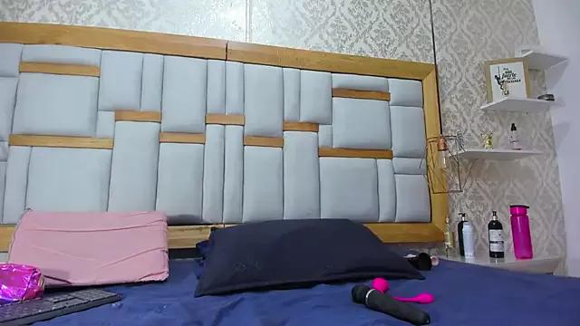 carol_juicyy on StripChat