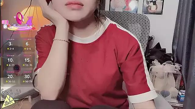 Caryln-Bun on StripChat