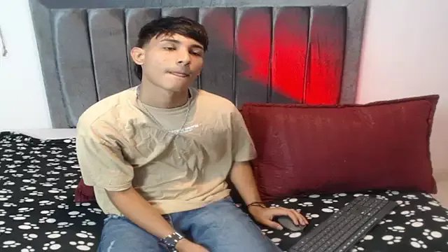 Freechat cody_fox10 on StripChat