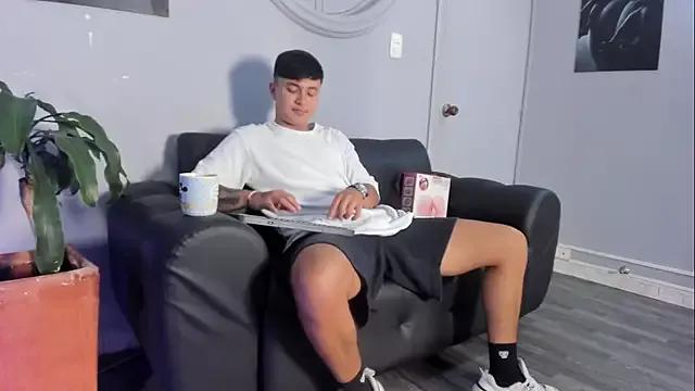 Cristopher_strong on StripChat 