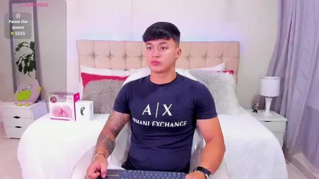 Cristopher_strong on StripChat 