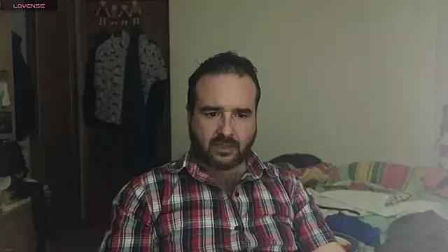 curiosillo83 on StripChat