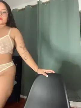 Freechat CurlyGirl_1 on StripChat