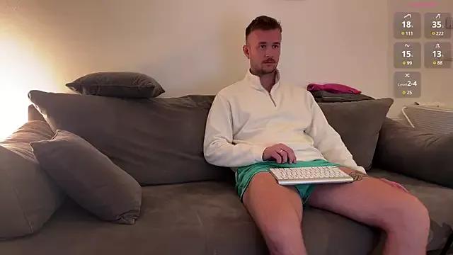 cute_mark on StripChat