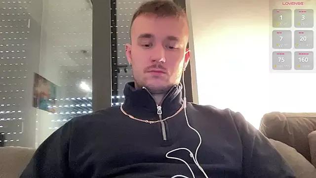 cute_mark on StripChat