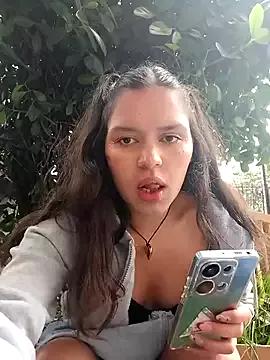 Freechat Danni_shy on StripChat