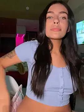 DaphneUwu on StripChat