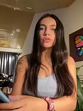 DaphneUwu on StripChat