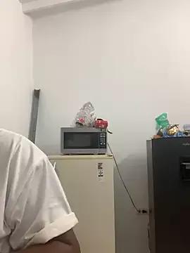 DestinyTorn_ on StripChat 