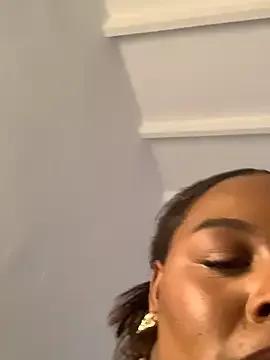 DestinyTorn_ on StripChat 